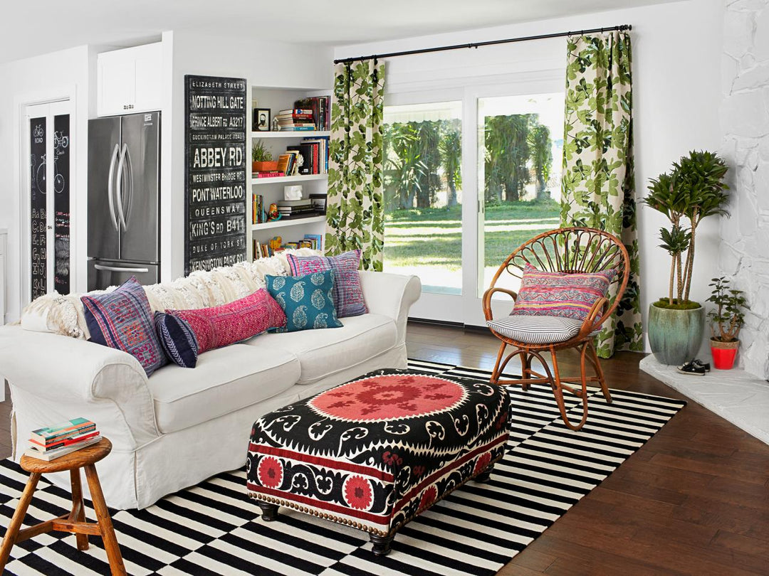 Striped Chic: 10 Ways to Incorporate Striped Rugs into Your Home Décor