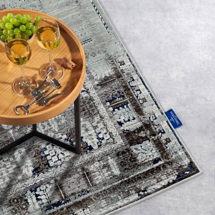 The Rugs Vintage Floral Short Pile Rug - Timeless Elegance