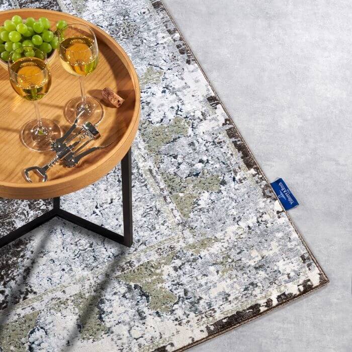 The Rugs Vintage Medallion Rug - Luxurious Brown Design