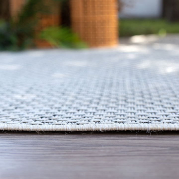 Cream Outdoor Rug for Patio and Garden | The Rugs
