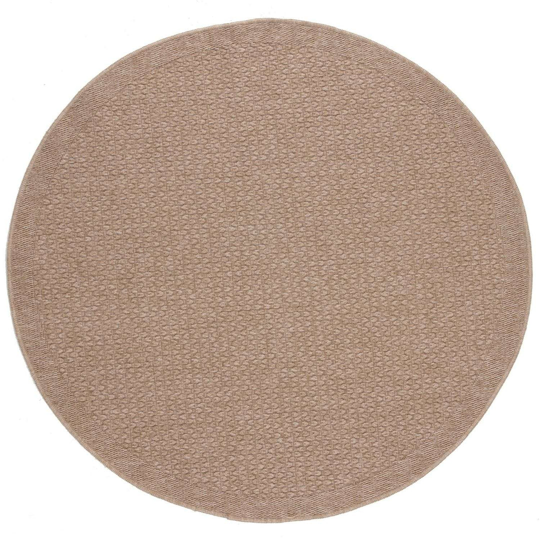 Nature Outdoor rug is very easy to maintain and water-resistant