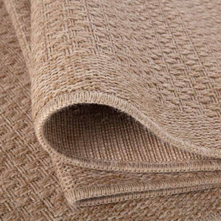 Nature Outdoor rug is very easy to maintain and water-resistant
