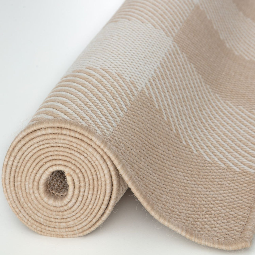 Beige Checkered Outdoor Rug for Garden | The Rugs