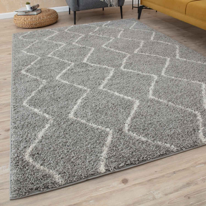 Moroccan Shaggy Grey rug plush rug combines softness, durability