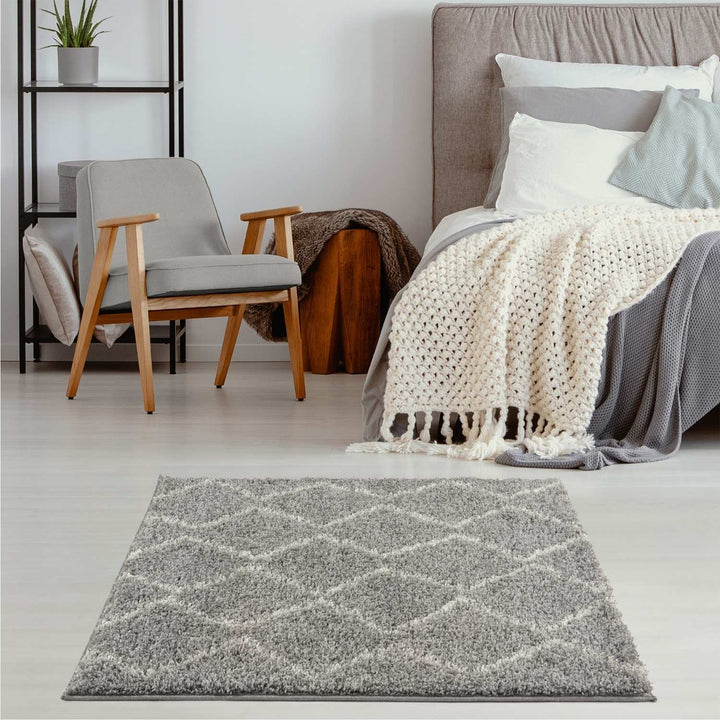 Moroccan Shaggy Grey rug plush rug combines softness, durability