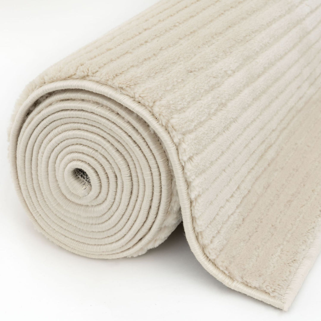 Stride Grey rug Geometric design non-shedding, and underfloor heating–friendly—ideal for busy homes.
