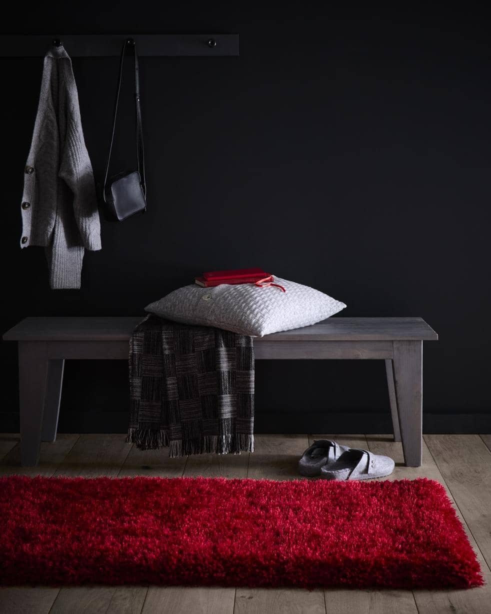 Chicago Red Shaggy Rug - Luxurious Comfort for Your Home