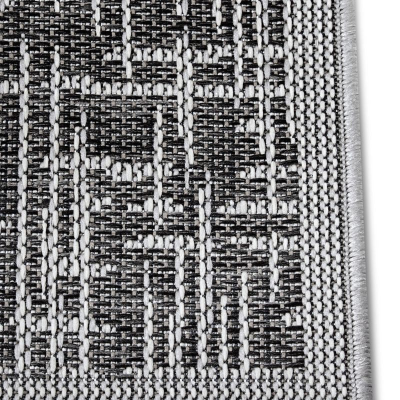 Indoor-Outdoor Abstract Rug – Weatherproof