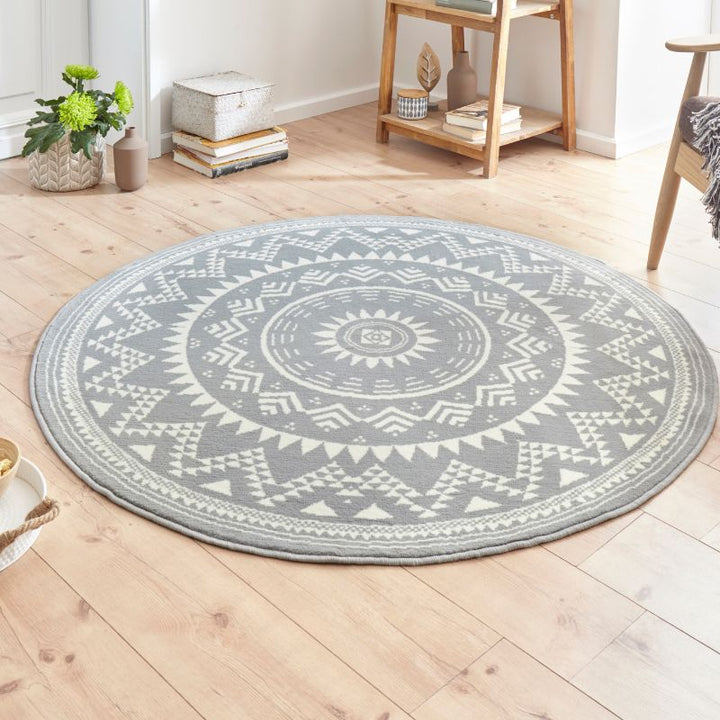 Round Mandala Rug – Soft Velour Design