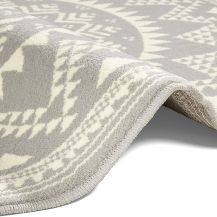 Round Mandala Rug – Soft Velour Design
