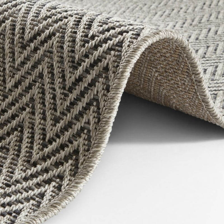 Flatwoven Indoor-Outdoor Runner Nature Chevron Design