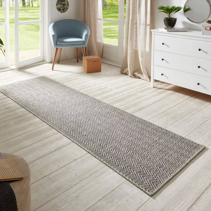 Flatwoven Indoor-Outdoor Runner Nature Chevron Design