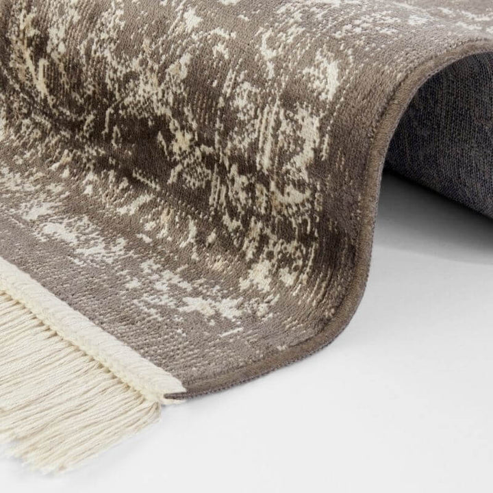 The Rugs Fringed Vintage Medallion Rug - Classic Elegance