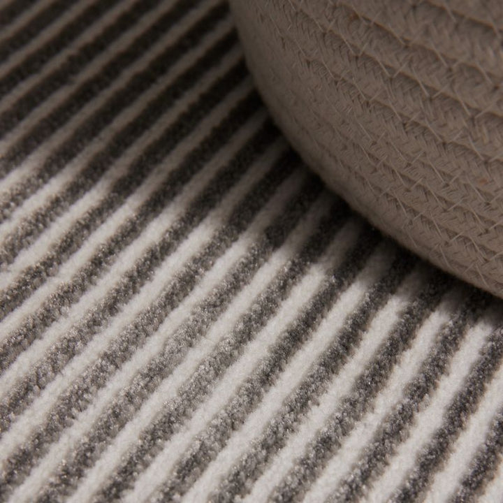 Perles Shortpile Rug Dolomite – Modern Striped