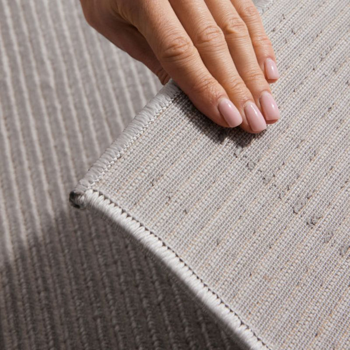 Perles Shortpile Rug Dolomite – Modern Striped