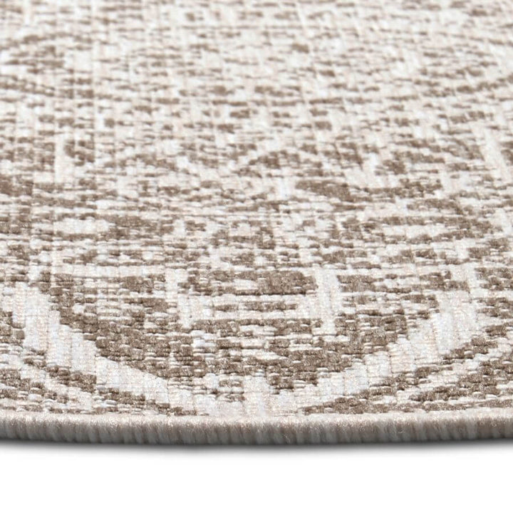 The Rugs Outdoor-Indoor Reversible Round Rug: Versatility