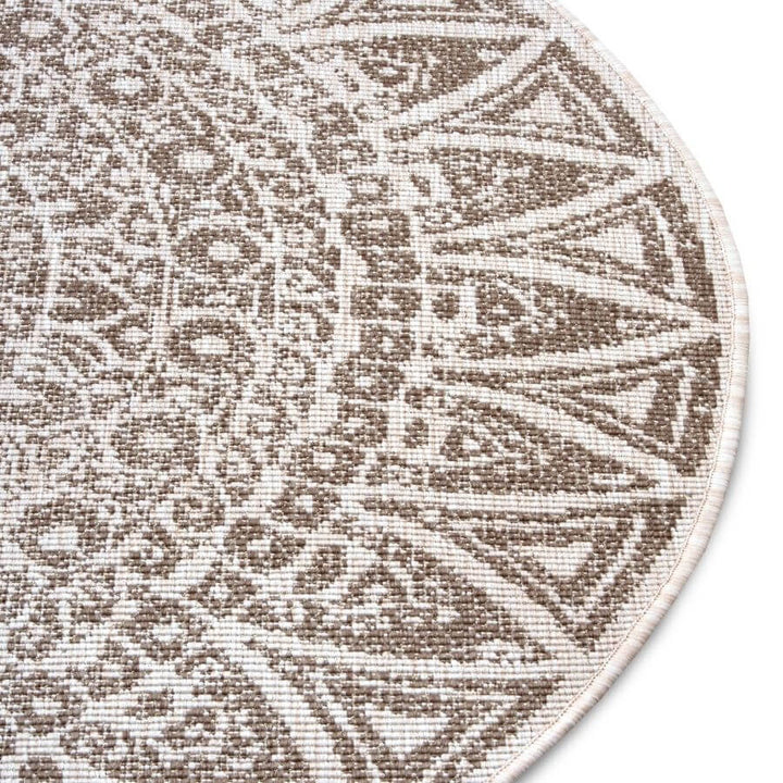 The Rugs Outdoor-Indoor Reversible Round Rug: Versatility