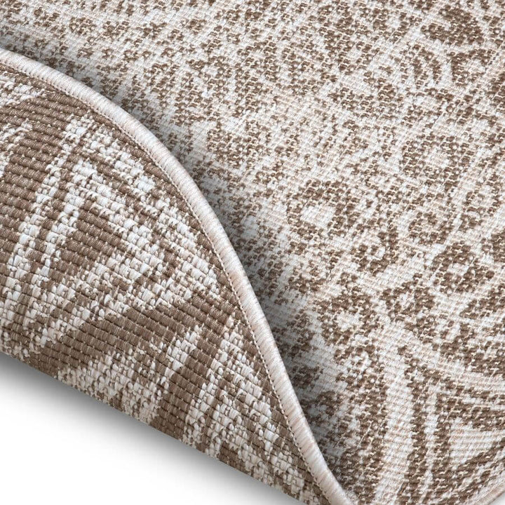 The Rugs Outdoor-Indoor Reversible Round Rug: Versatility