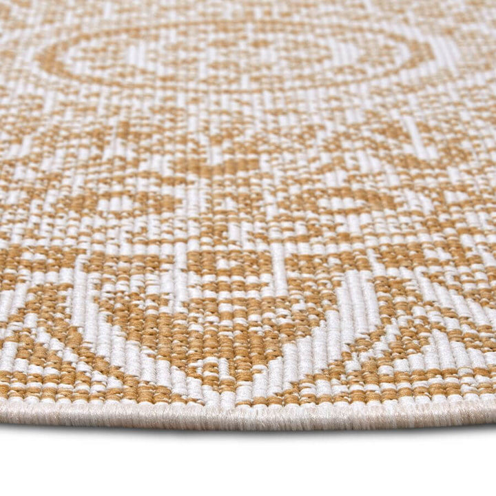 The Rugs Outdoor-Indoor Reversible Round Rug: Versatility