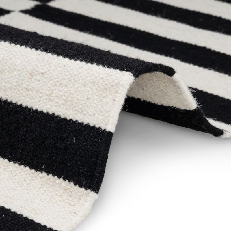 Wool Rug Donna – Black & Natural White