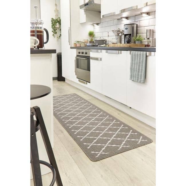 The Rugs Durable Washable Mats & Runners with Diamond Design