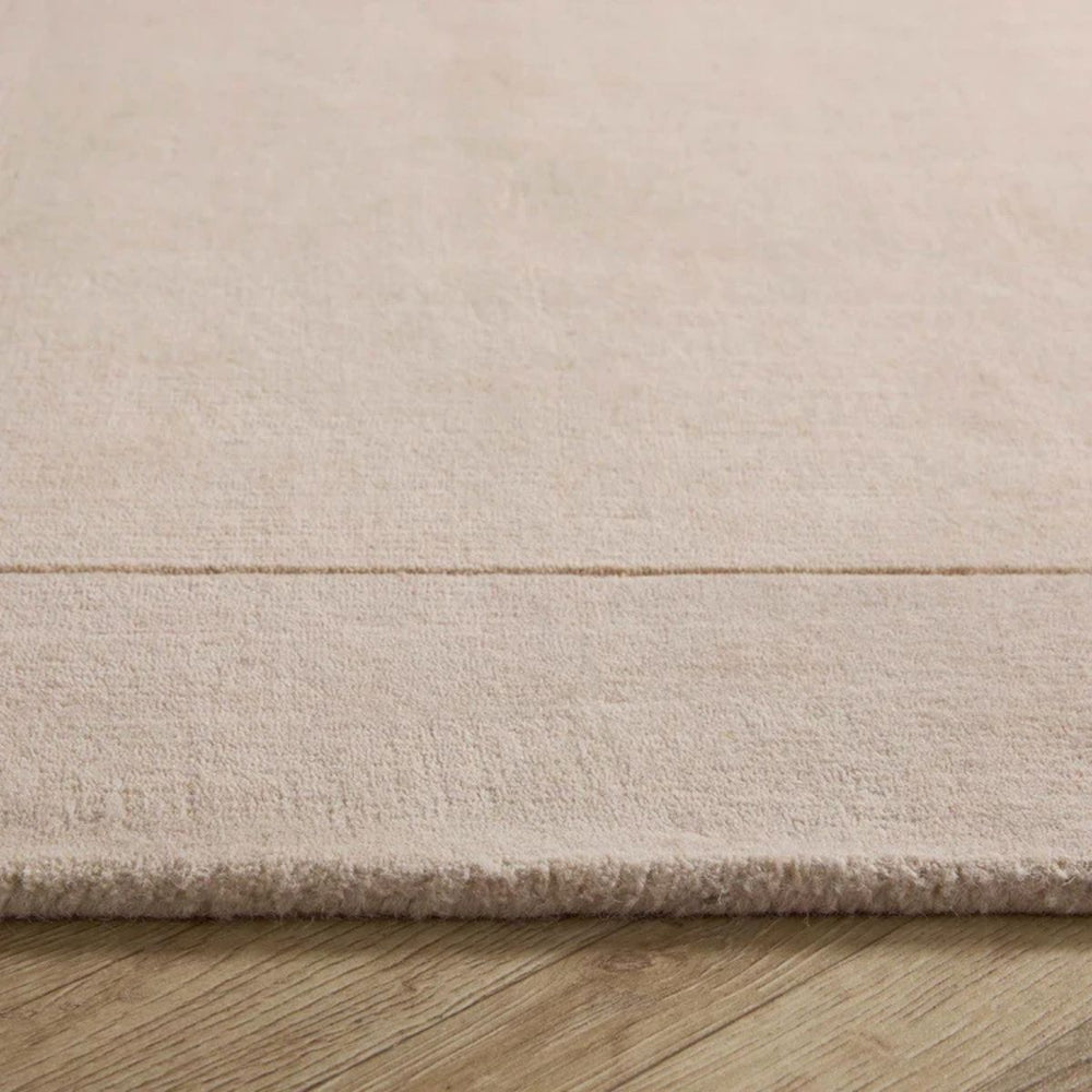 The Rugs Borders Wool Rug – Hand-Loomed