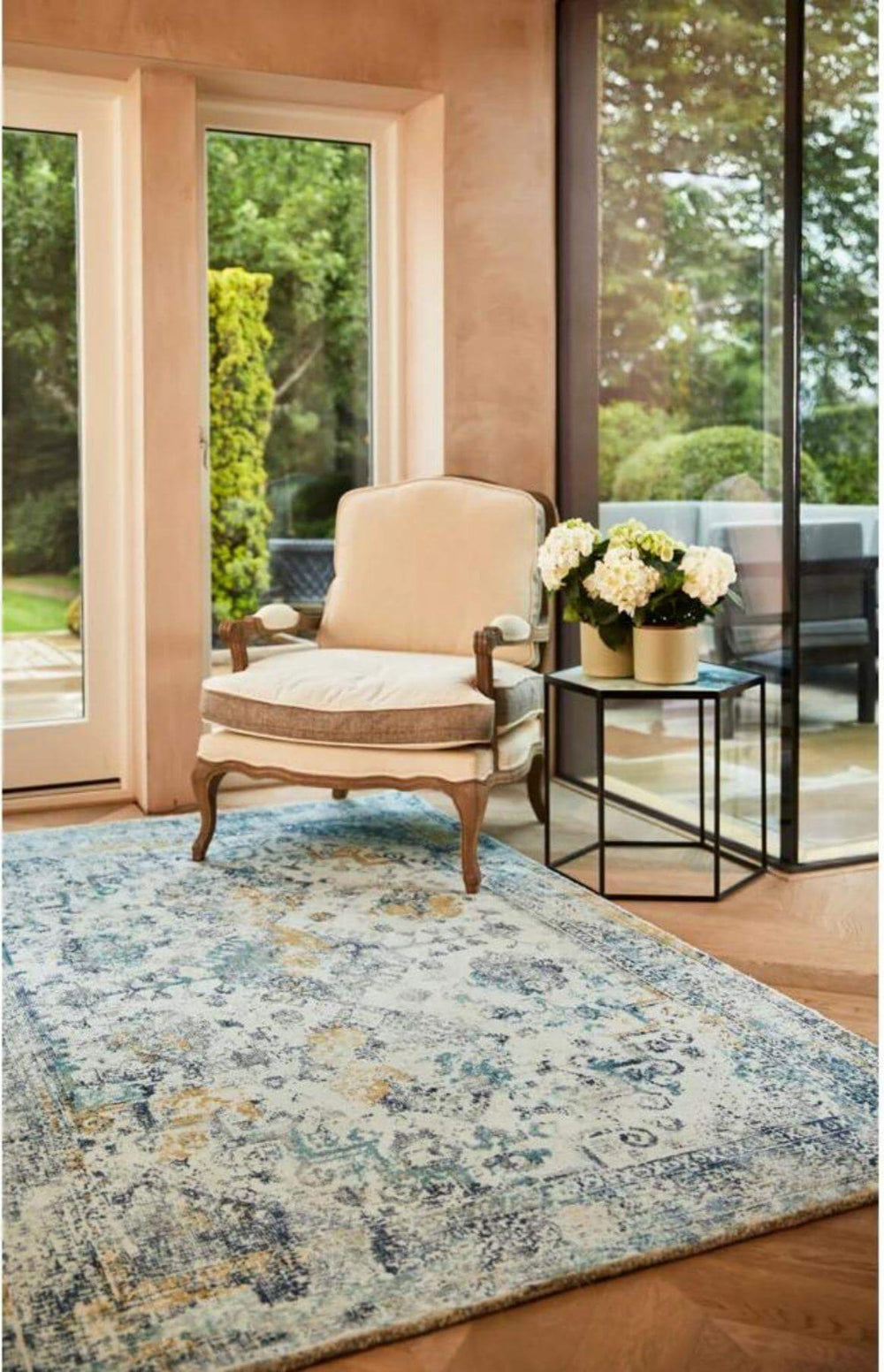 Vogue Vintage Blue Rug | Modern Antique Style | The Rugs