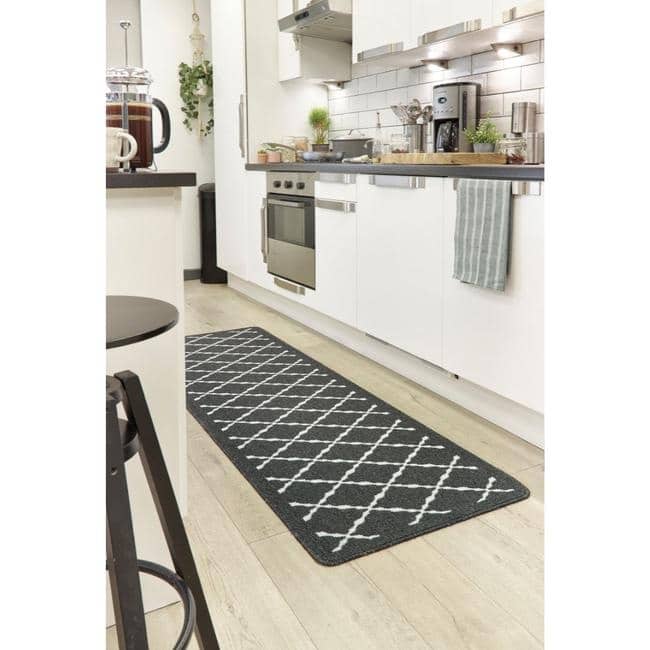 The Rugs Durable Washable Mats & Runners with Diamond Design