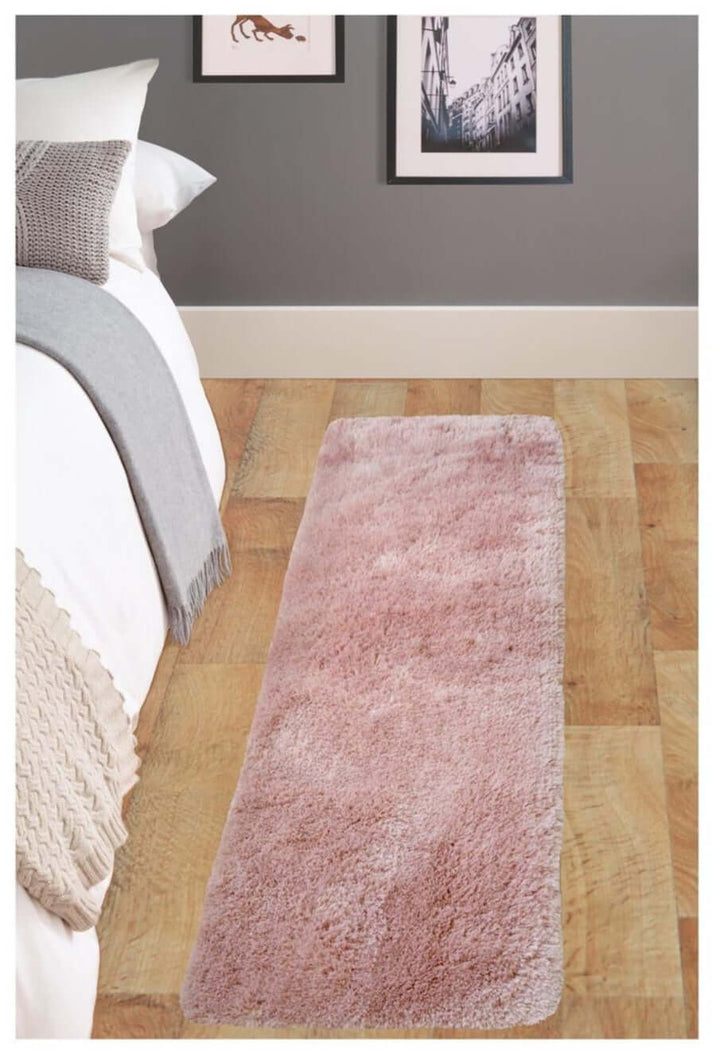Machine Washable Shaggy Rug Plain Design in Pink – The Rugs