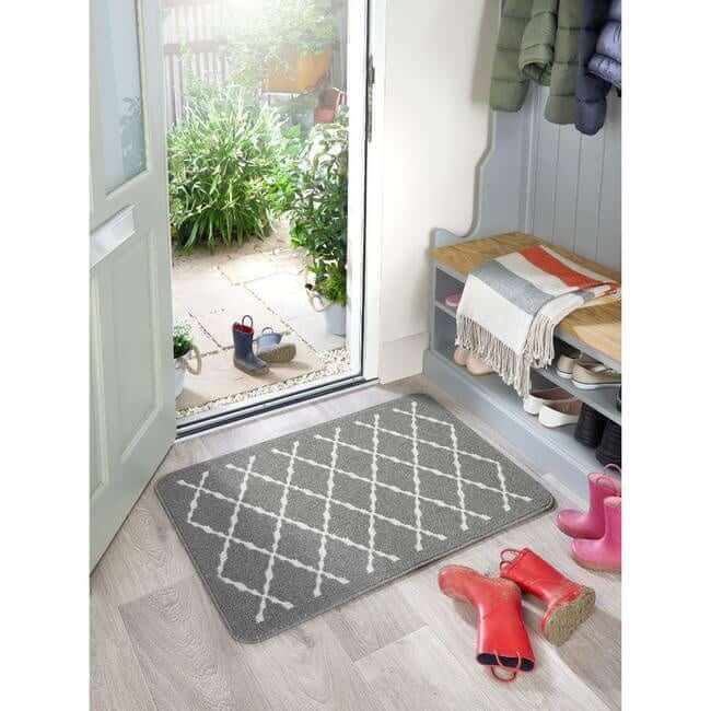 The Rugs Durable Washable Mats & Runners with Diamond Design