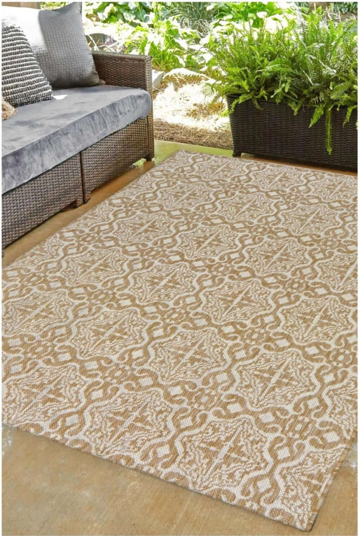 County Victorian Indoor/Outdoor Rug | Versatile Home Decor |