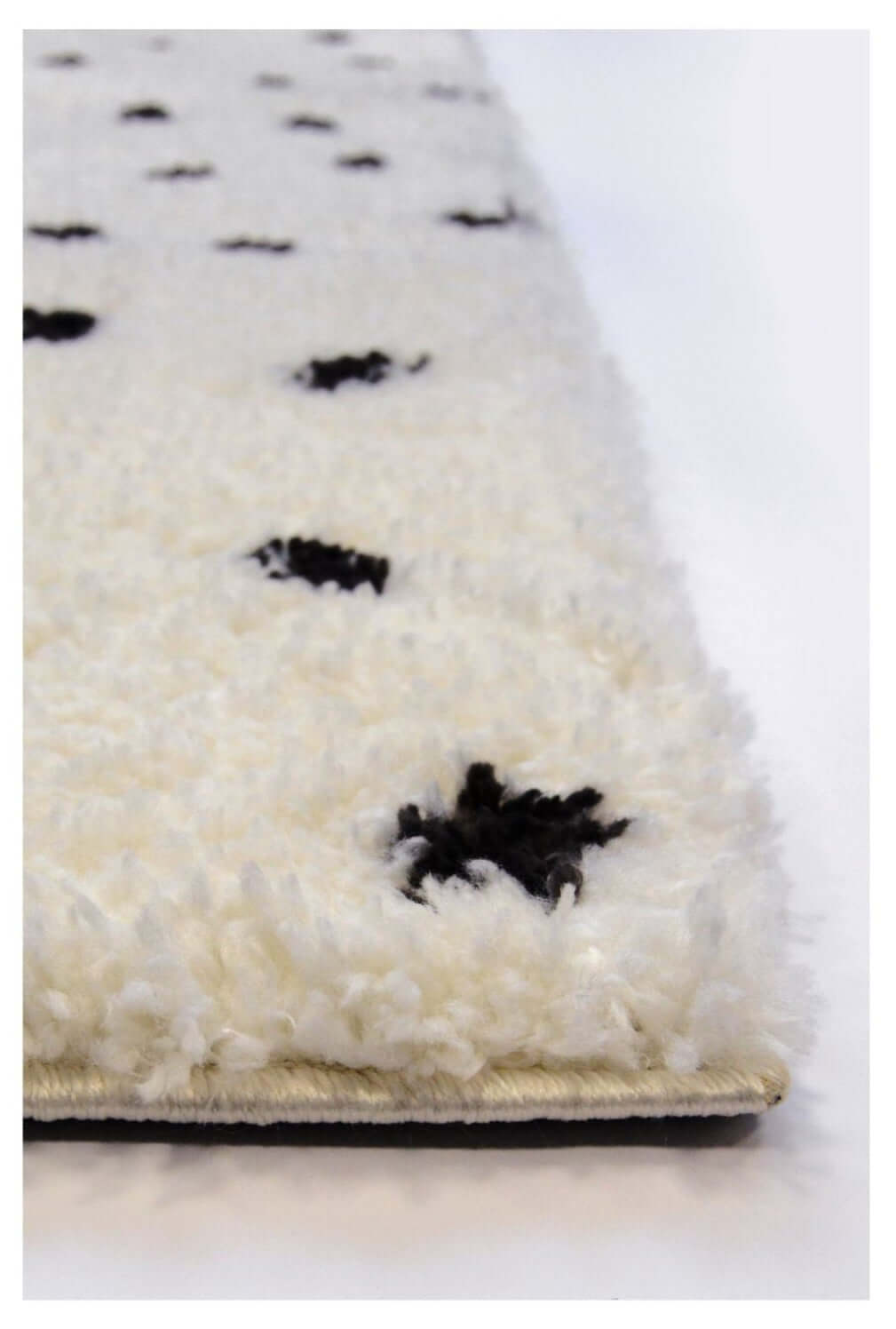 Snug Spotty Shaggy Rug | Cozy Home Decor | The Rugs