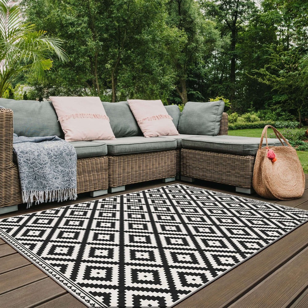In Black & Grey Geometric Design Reversible Outdoor Rug