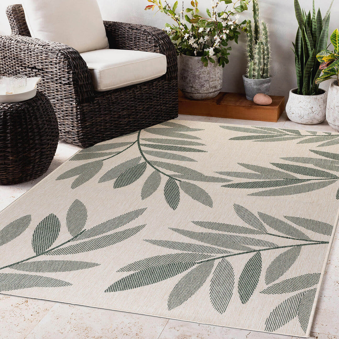 Trailing Leaves Design Reversible Outdoor Rug in Green & Brown
