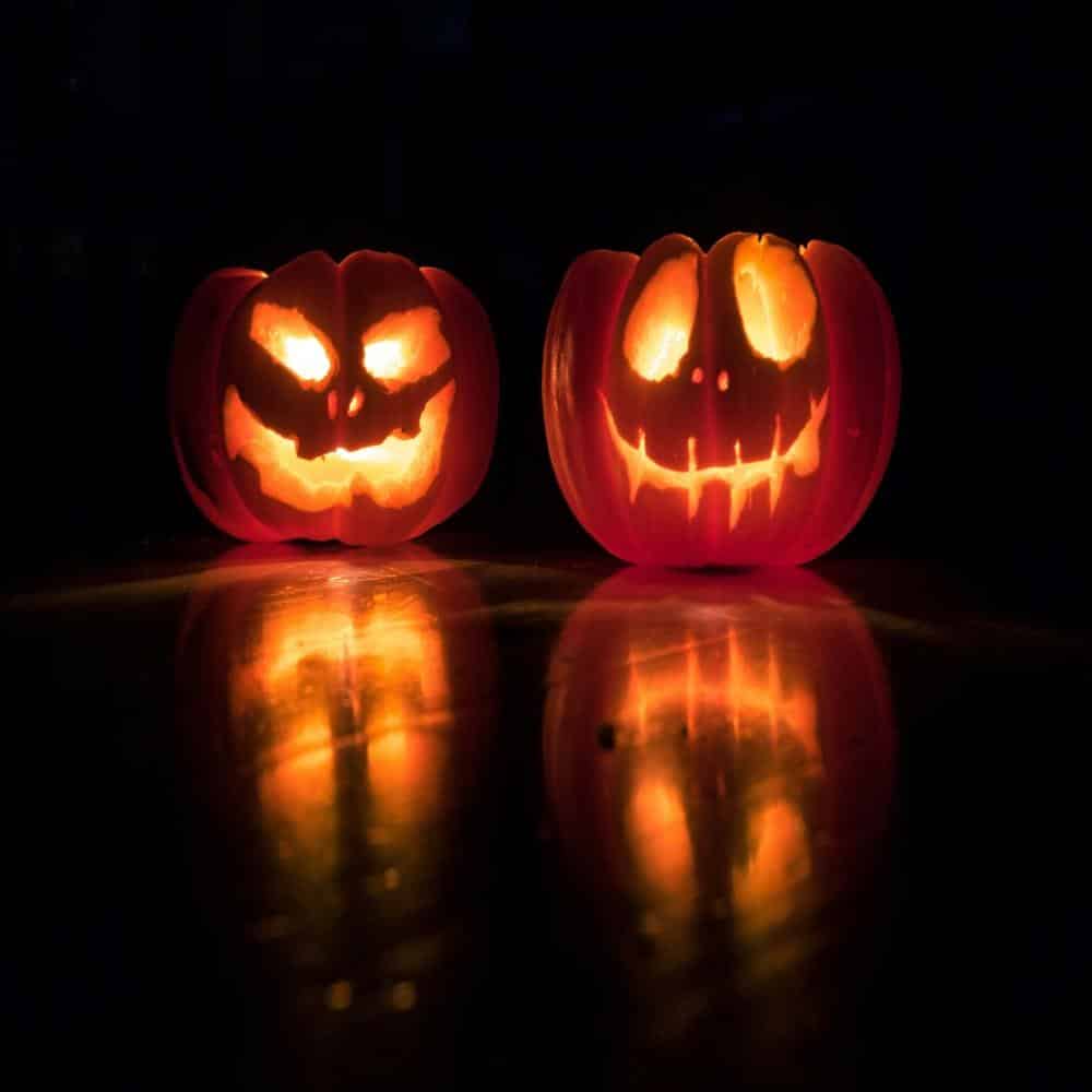 Simple and Cool Halloween Decorations