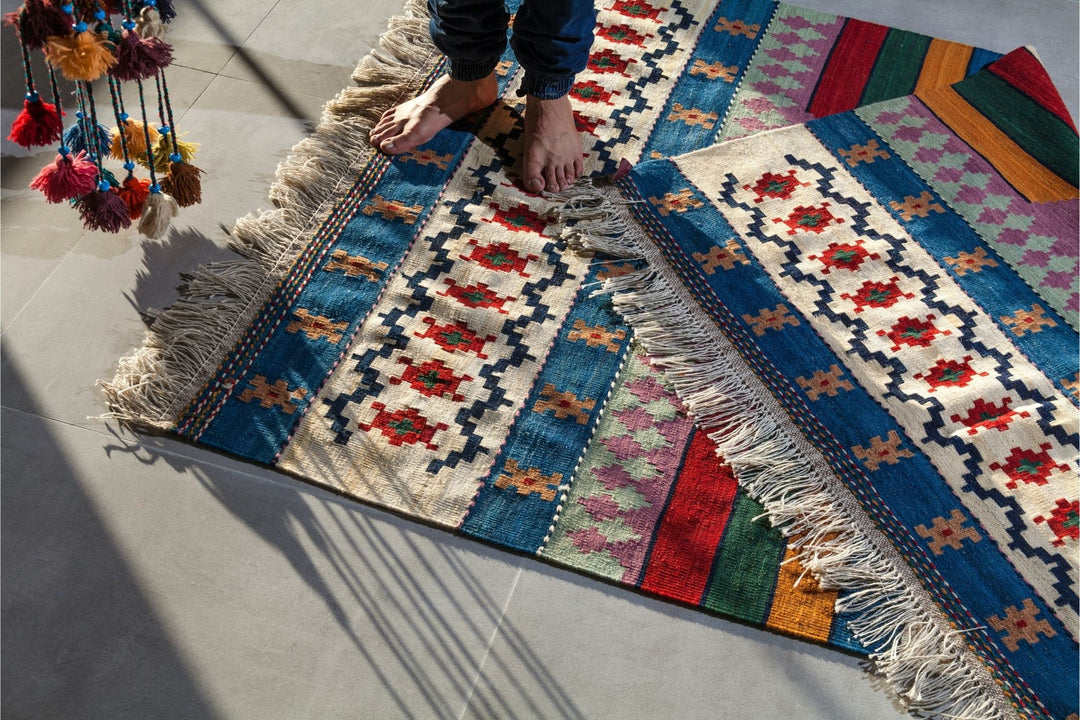 Antique Rugs: A Collector's Guide to Timeless Treasures
