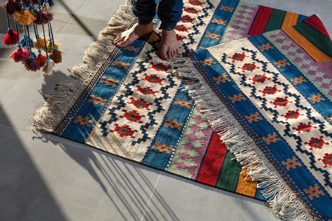 Kilim Rugs: The Art of Traditional Weaving 