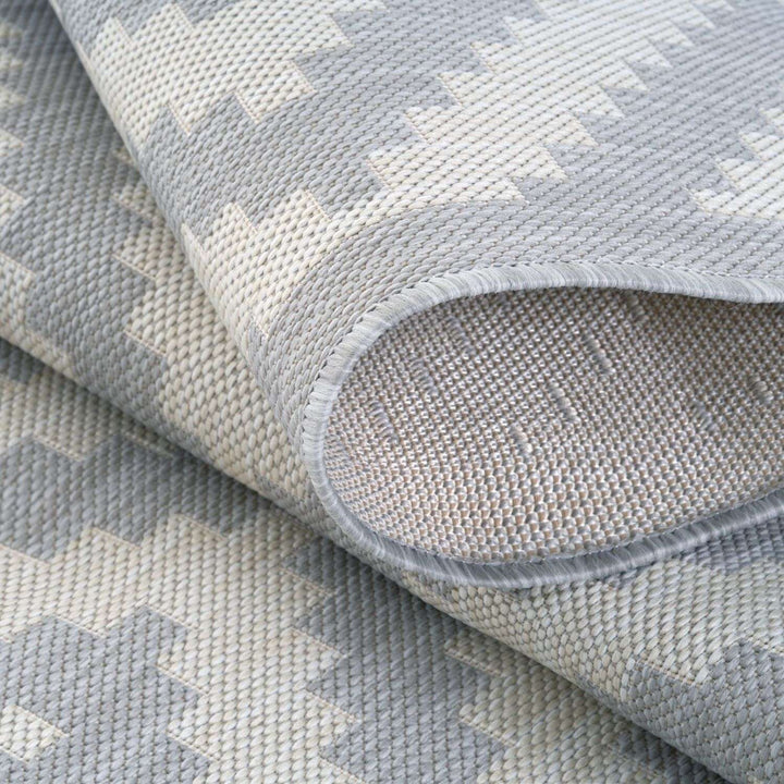 Grey Diamond Design Outdoor Rug for Garden | The Rugs
