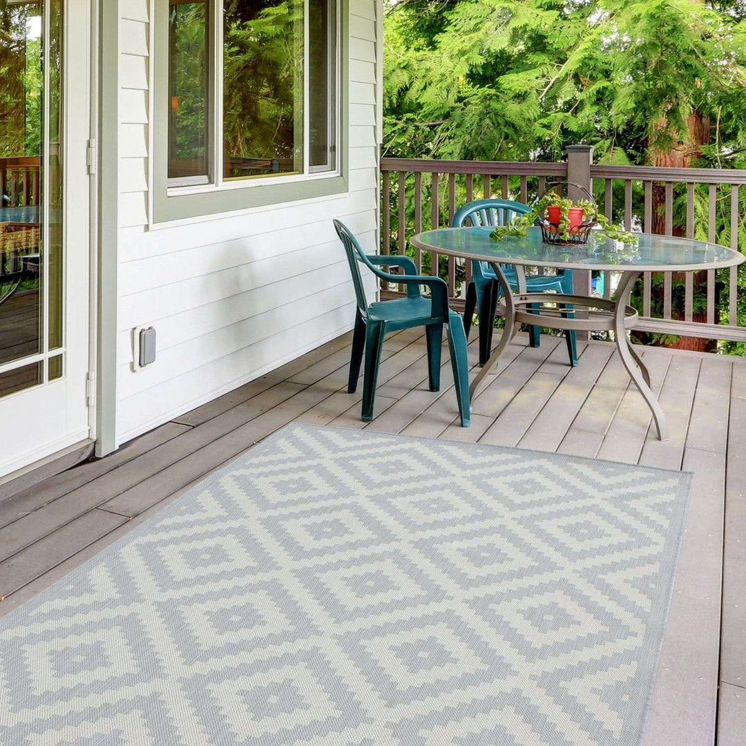 Grey Diamond Design Outdoor Rug for Garden | The Rugs