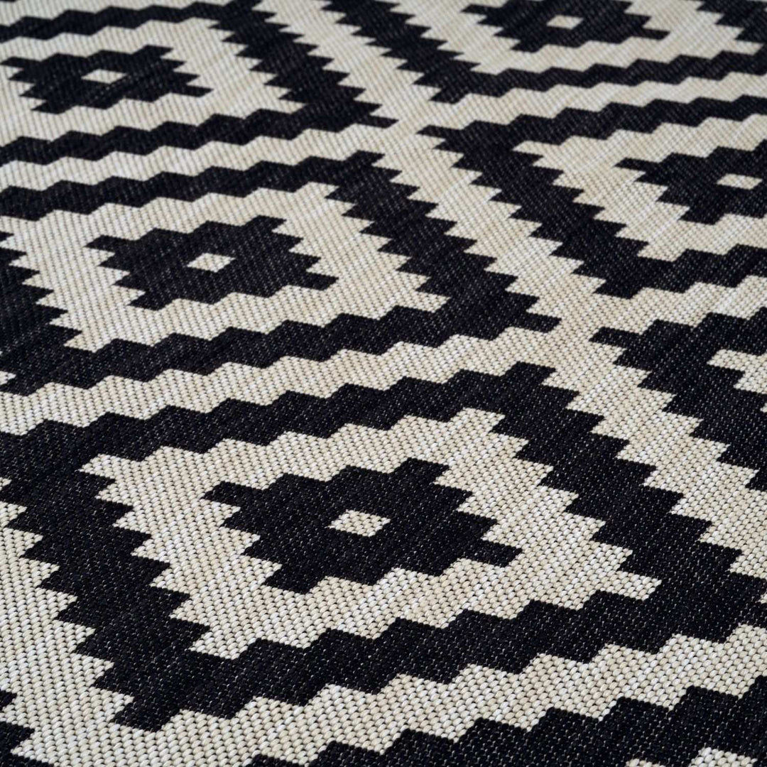 The Rugs Outdoor Rug - Garden / Patio Rugs -Diamond in Black
