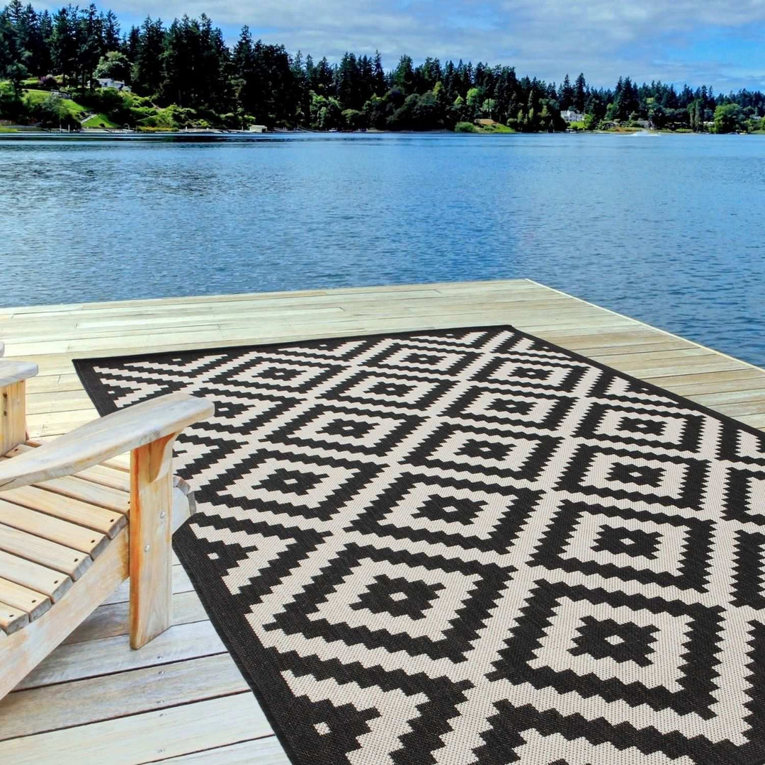 The Rugs Outdoor Rug - Garden / Patio Rugs -Diamond in Black