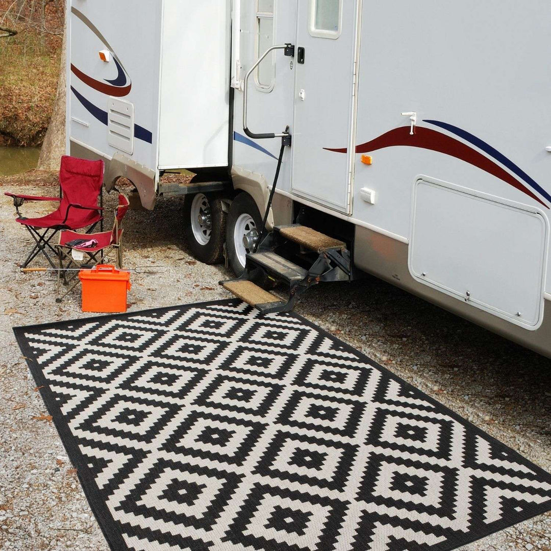 The Rugs Outdoor Rug - Garden / Patio Rugs -Diamond in Black