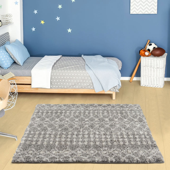Moroccan-style thick shaggy rug pet-friendly, easy to clean