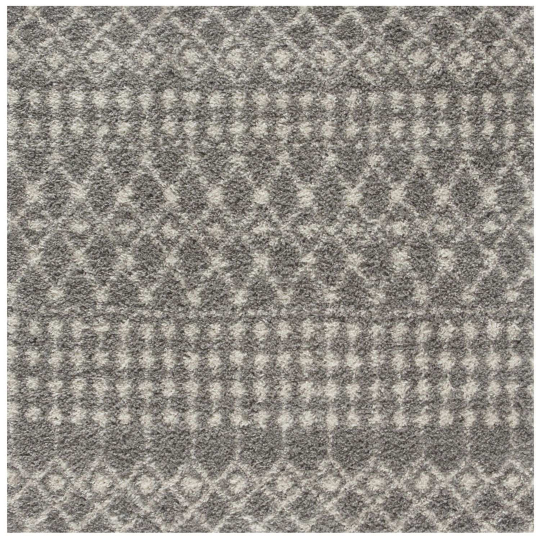 Moroccan-style thick shaggy rug pet-friendly, easy to clean