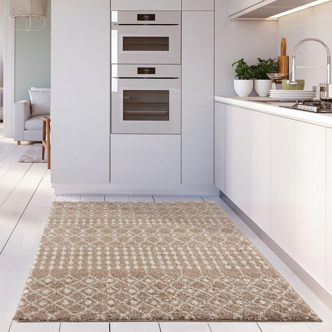 Moroccan-style thick shaggy rug 30 mm pile, non-shedding, pet-friendly, and easy to clean