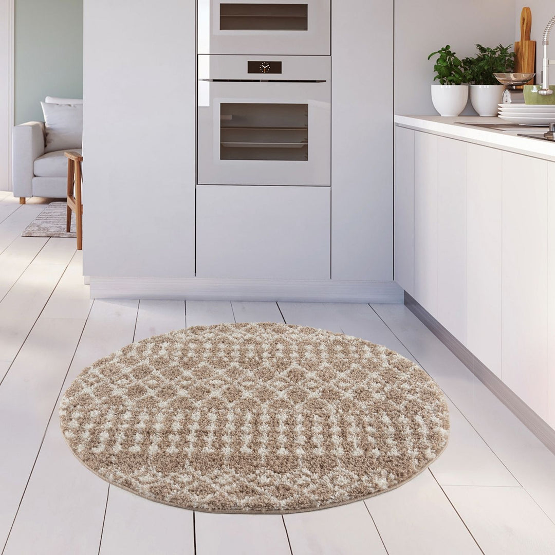 Moroccan-style thick shaggy rug 30 mm pile, non-shedding, pet-friendly, and easy to clean