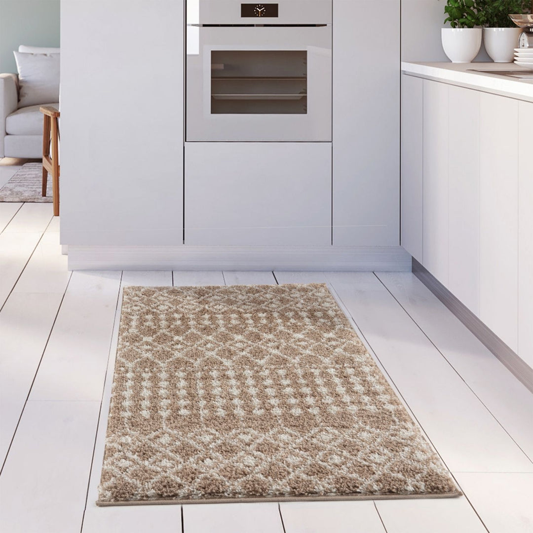 Moroccan-style thick shaggy rug 30 mm pile, non-shedding, pet-friendly, and easy to clean