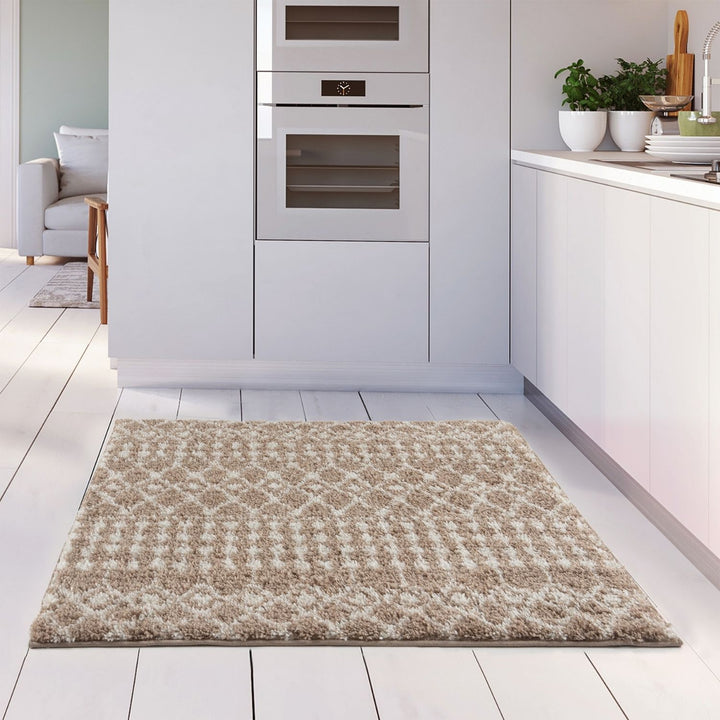 Moroccan-style thick shaggy rug 30 mm pile, non-shedding, pet-friendly, and easy to clean