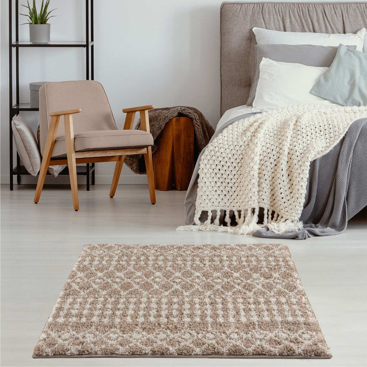 Moroccan-style thick shaggy rug 30 mm pile, non-shedding, pet-friendly, and easy to clean