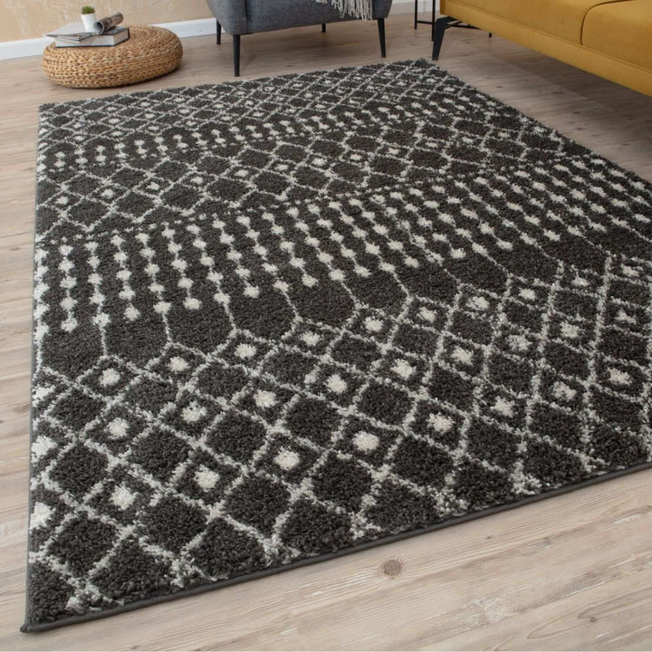 Moroccan-style thick shaggy rug non-shedding